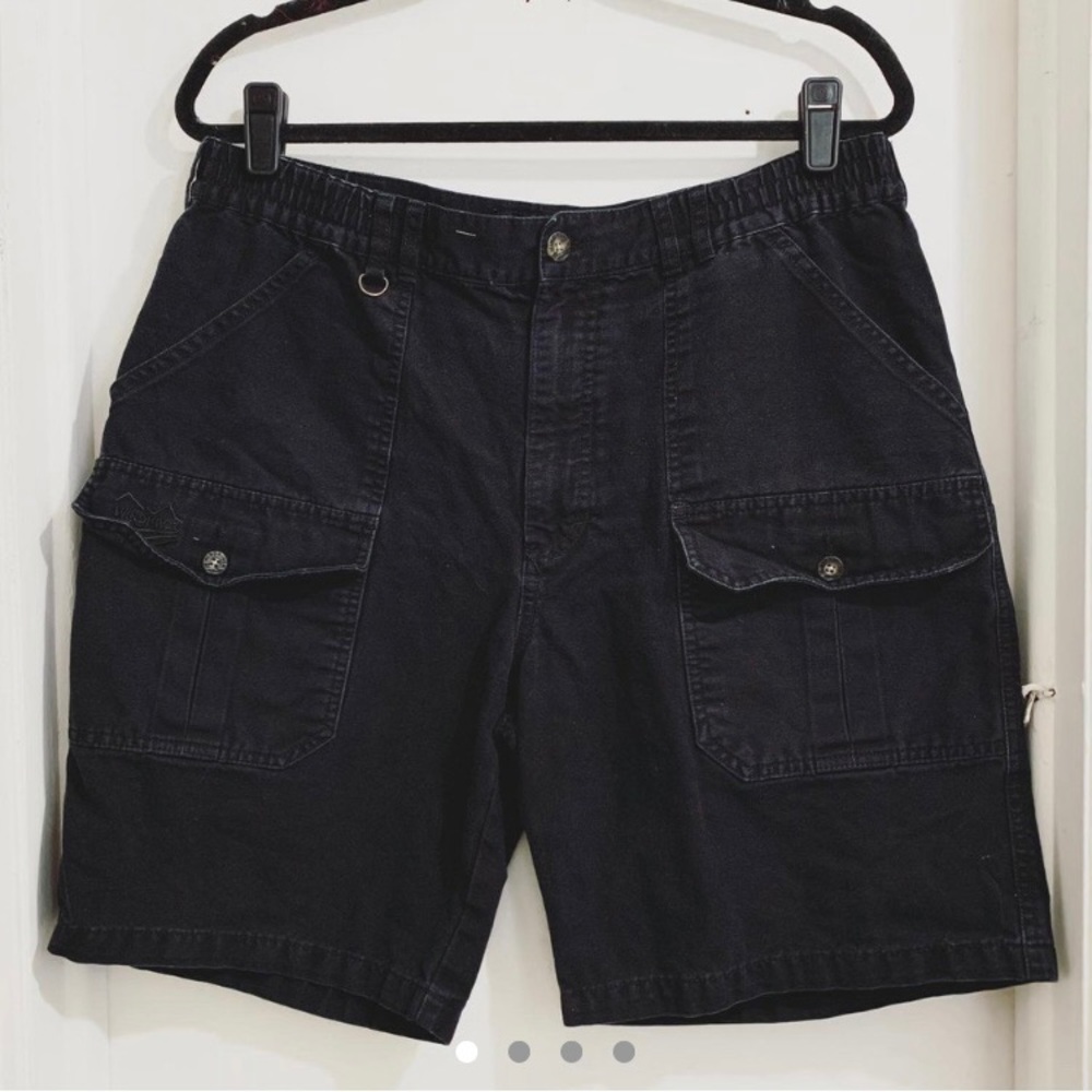 VINTAGE BLACK CARGO SHORTS